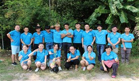 力銘光電舞臺燈光團(tuán)隊