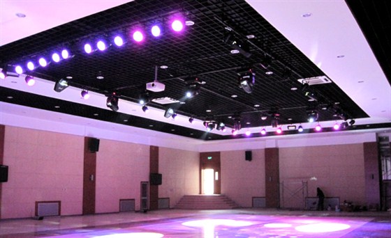 LED螺紋聚光燈差價嚴(yán)重，怎么獲得客戶信任