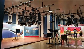 云南省開遠(yuǎn)市廣播電視臺演播室燈光系統(tǒng)工程案例