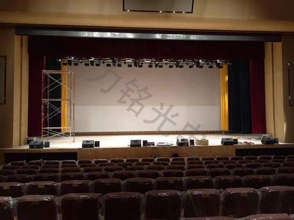 舞臺(tái)燈光設(shè)計(jì)方案